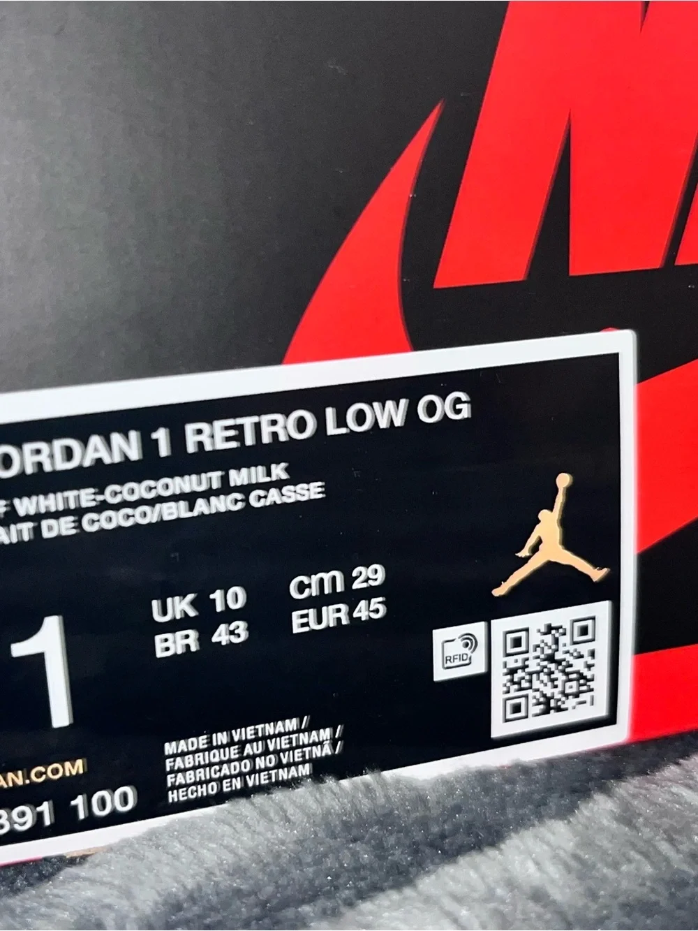 NWT nib 11 floral Jordan Air Jordan 1 Retro Low OG Sail/Off White/Coconut Milk